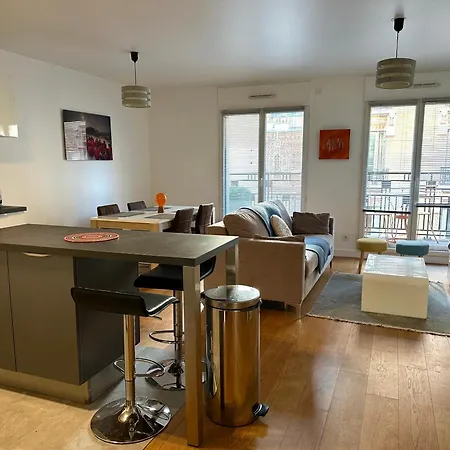 2 Pieces 57m2 Terrasse Sur Cour Proche Paris Porte Maillot Apartment *