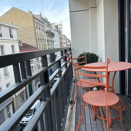 2 Pieces 57m2 Terrasse Sur Cour Proche Paris Porte Maillot *